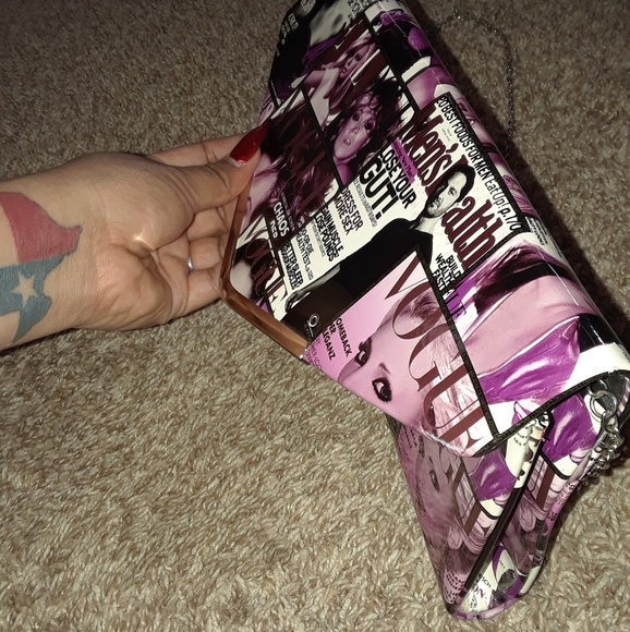 Clutch - Picture 2 of 3